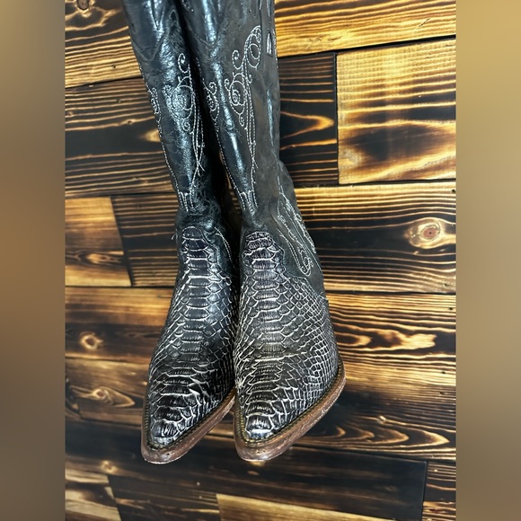 J B Dillon black python boots. Handcrafted size 6 - Picture 1 of 11